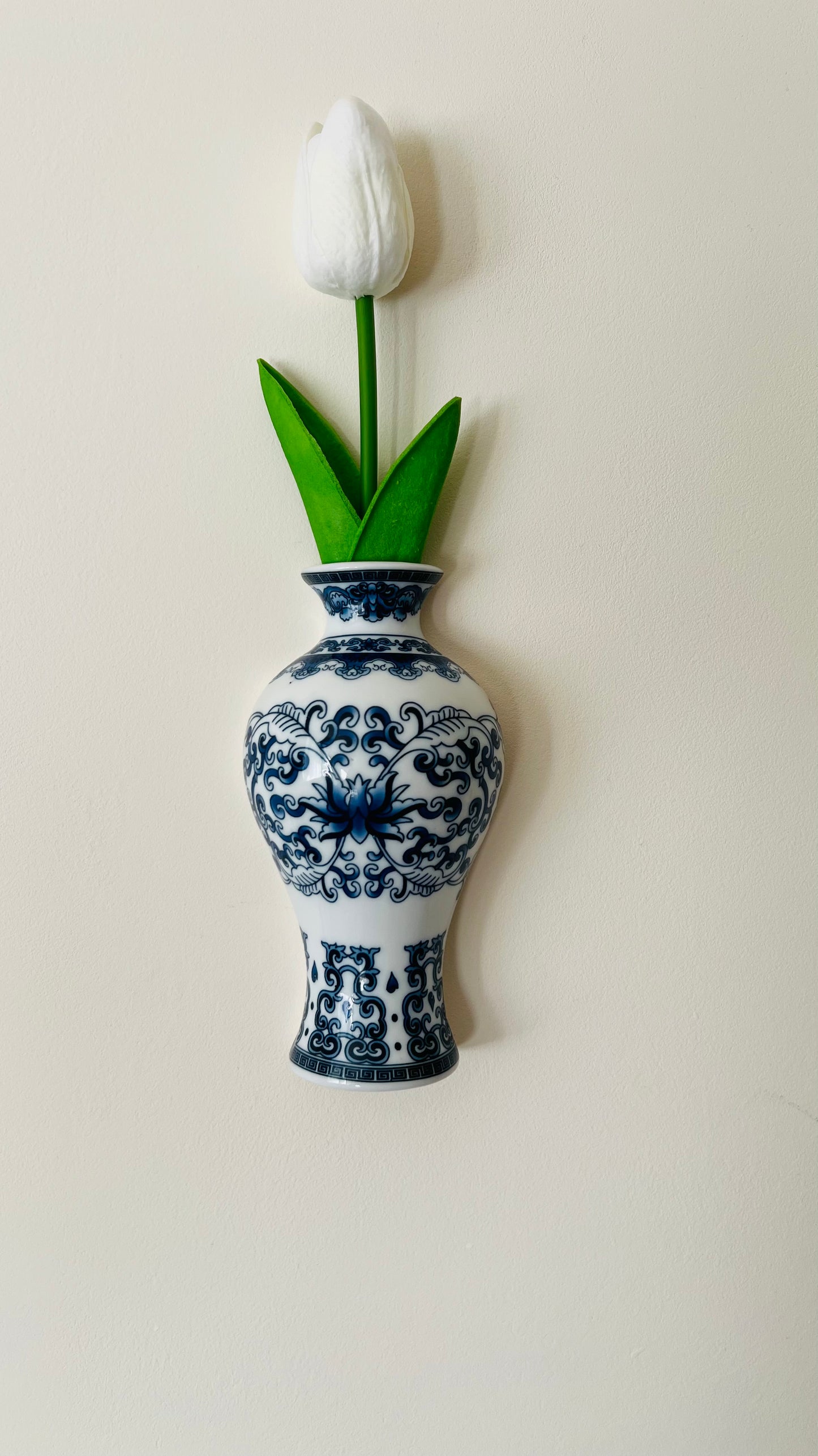 Elegant Blue Wall Vases – Modern Ceramic Hanging Decor for Flowers & Greenery