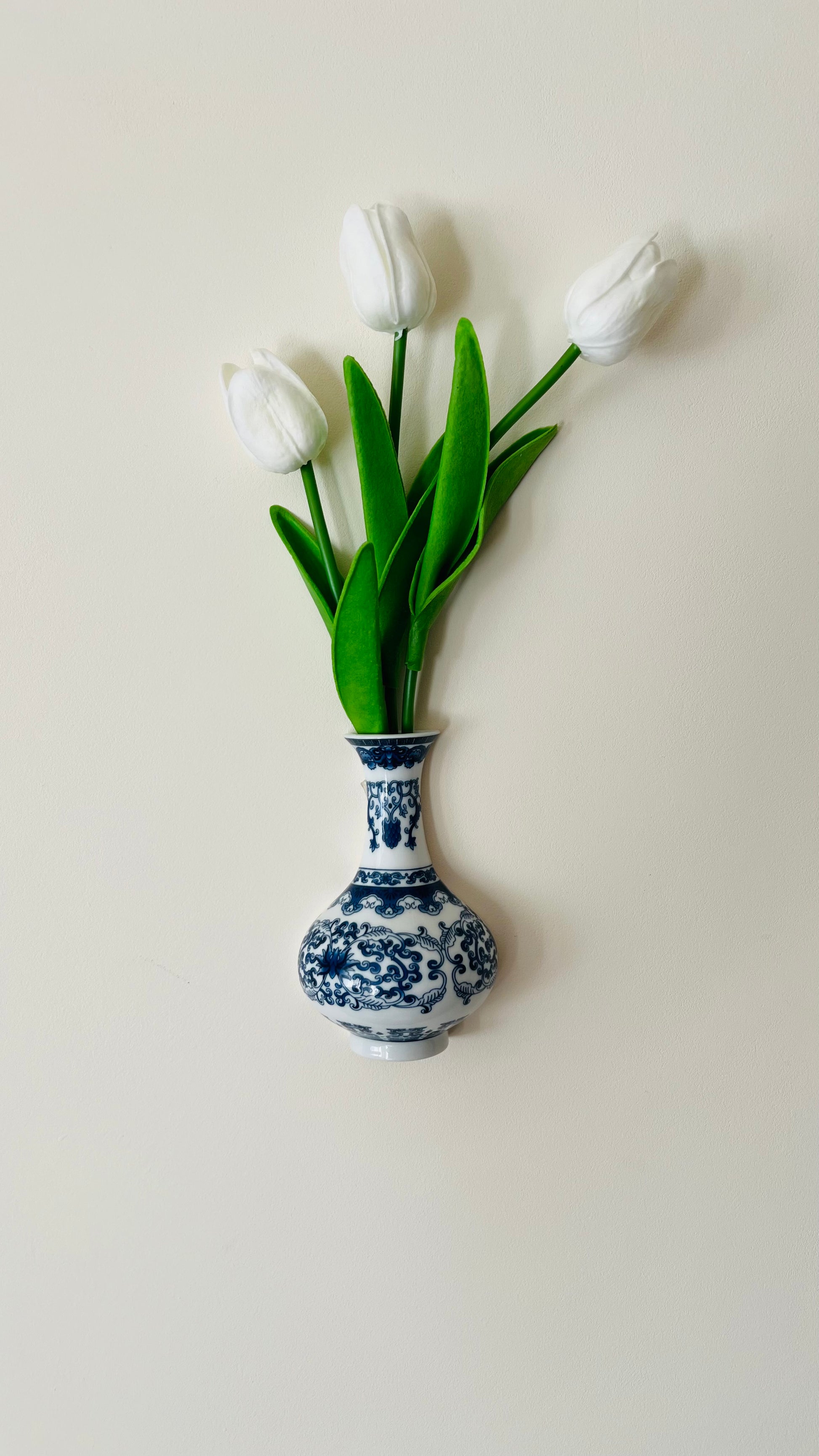 Elegant Blue Wall Vases – Modern Ceramic Hanging Decor for Flowers & Greenery